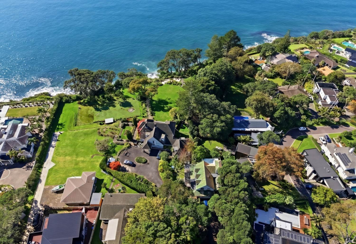 Walks to Macleans College, Freehold sections, Lots 5–9 command breathtaking 180-degree panoramic sea views, Each homesite has been designed to accommodate homes of approximately 400m², Lots 5-9/215 Bleakhouse Road, Mellons Bay, Auckland