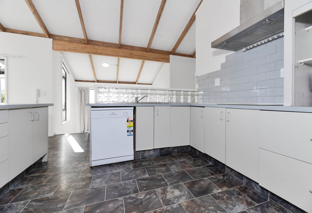 928m2 section, 3 beds + study 2 baths house with carport, 949 East Coast Road, Torbay, Auckland