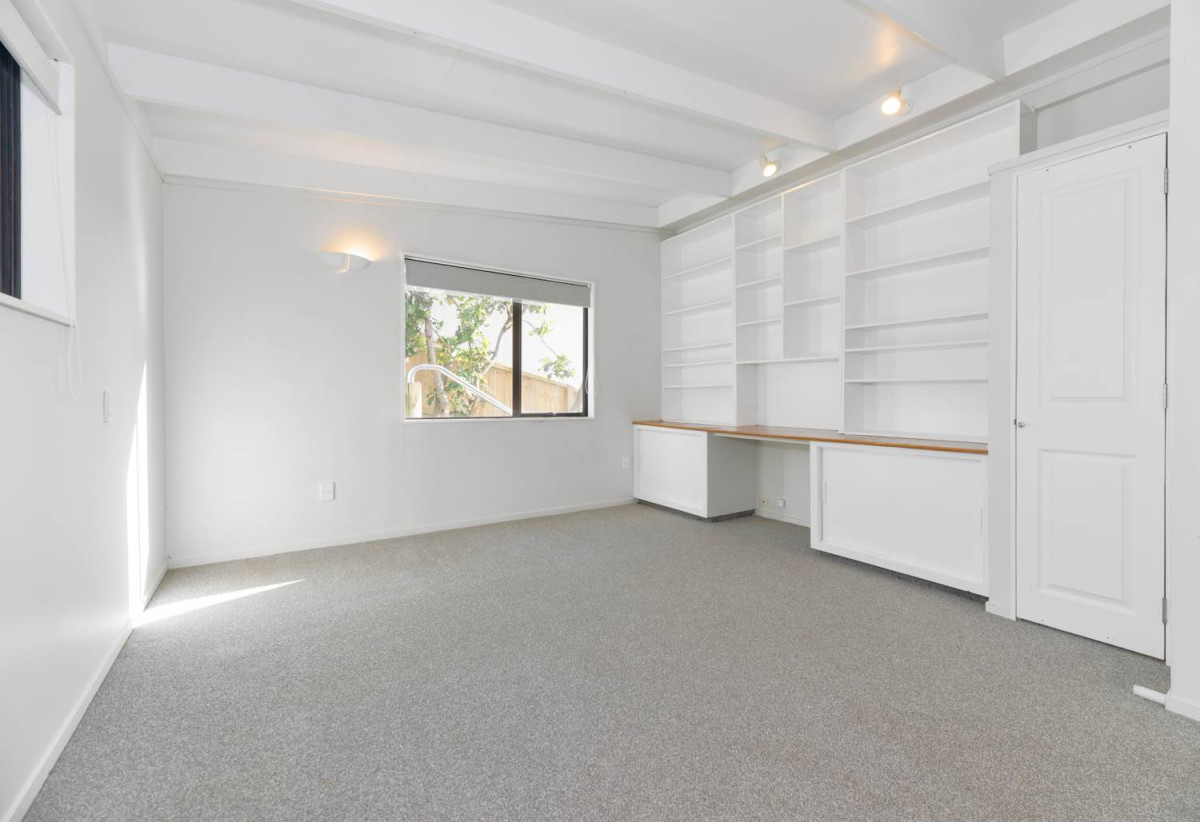 928m2 section, 3 beds + study 2 baths house with carport, 949 East Coast Road, Torbay, Auckland