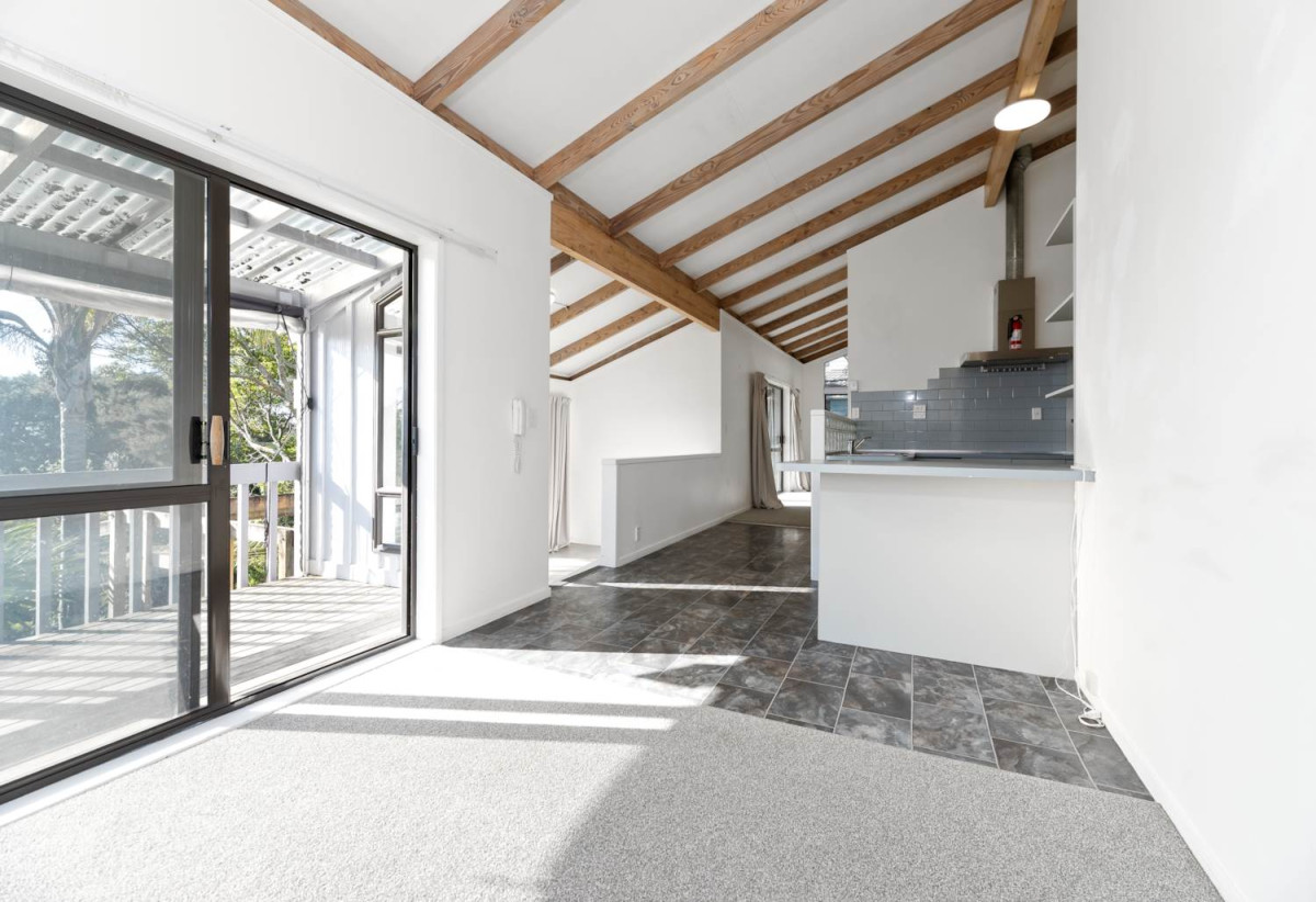928m2 section, 3 beds + study 2 baths house with carport, 949 East Coast Road, Torbay, Auckland