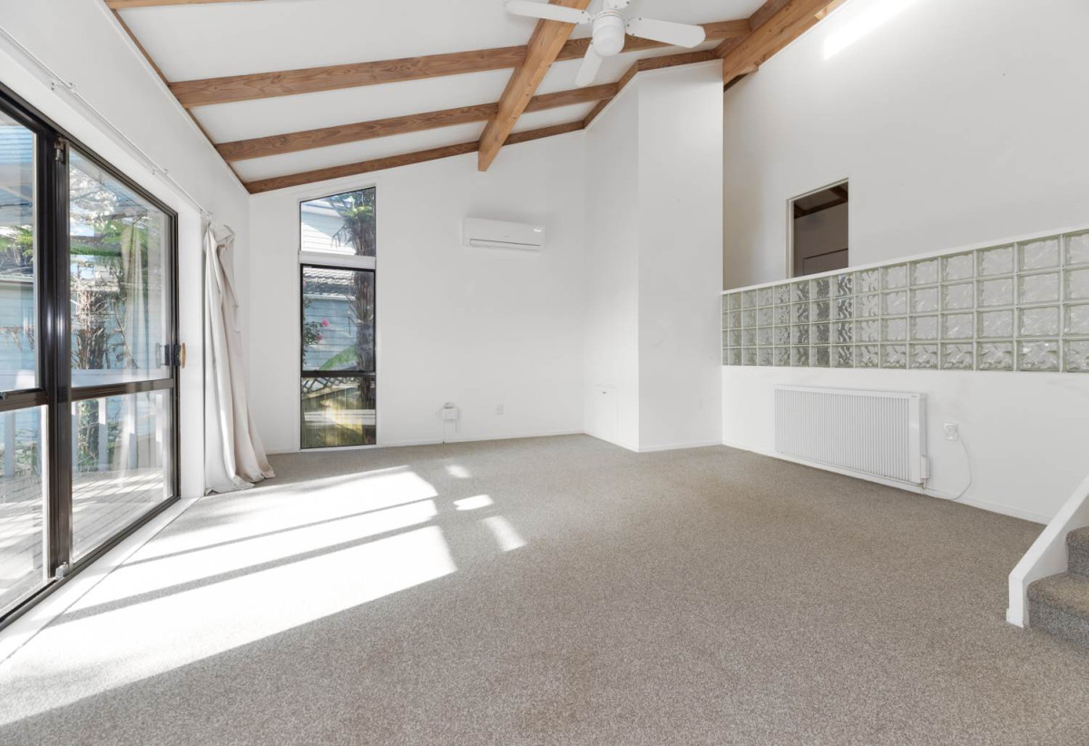 928m2 section, 3 beds + study 2 baths house with carport, 949 East Coast Road, Torbay, Auckland