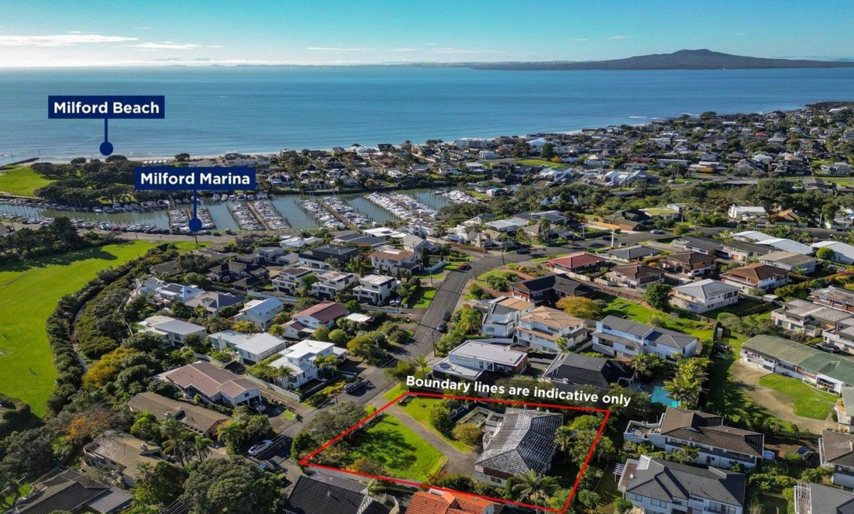 1322m2 section with Sea Views, Double Westlake school zone, Brick and tile 4 beds 3 baths house with double garage, Lower Level: Second living area, large fourth bedroom, additional bathroom, and a pool for relaxation. 24 Prospect Terrace, Milford, Auckland