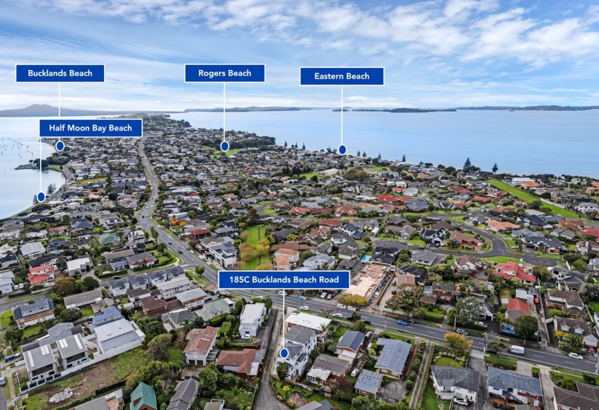 Walk to Macleans & BBI, Standalone 4 beds 4 baths home with double garage, Lot 3/185 Bucklands Beach Road, Bucklands Beach, Auckland