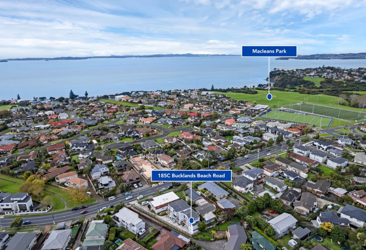 Walk to Macleans & BBI, Standalone 4 beds 4 baths home with double garage, Lot 3/185 Bucklands Beach Road, Bucklands Beach, Auckland
