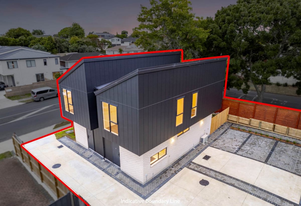 10-Year Master Build Warranty, 3 beds 1.5 bath home with car park, CCC and Title issued, Directly opposite Lloyd Elsmore Park and recreational facilities, Lots 1/38 Cascades Road, Pakuranga Heights, Auckland