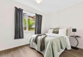 Urgent Sale, Vendor has relocated to Australia, Standalone 3 beds 1 bath house with carport, 2/39 Bayview Road, Bayview, Auckland