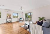 Urgent Sale, Vendor has relocated to Australia, Standalone 3 beds 1 bath house with carport, 2/39 Bayview Road, Bayview, Auckland