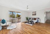 Urgent Sale, Vendor has relocated to Australia, Standalone 3 beds 1 bath house with carport, 2/39 Bayview Road, Bayview, Auckland
