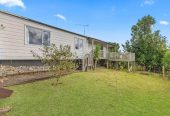 Urgent Sale, Vendor has relocated to Australia, Standalone 3 beds 1 bath house with carport, 2/39 Bayview Road, Bayview, Auckland