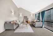 Once over 10 years, Standalone 2 beds 1.5 baths house with carport, 64B Frederick Street, Hillsborough, Auckland