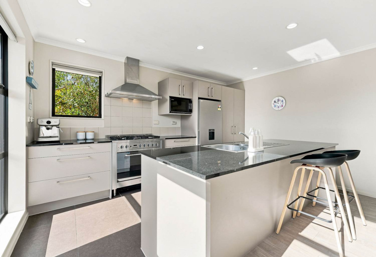 453m2 section, Brick & Panoramic Sea Views, 4 beds 2.5 baths house with double garage, 3 Tainui Street, Torbay, Auckland