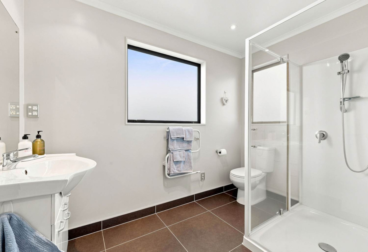 453m2 section, Brick & Panoramic Sea Views, 4 beds 2.5 baths house with double garage, 3 Tainui Street, Torbay, Auckland
