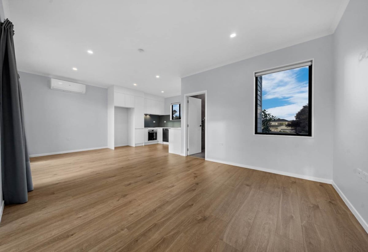 Walk to Macleans & BBI, Standalone 4 beds 4 baths home with double garage, Lot 3/185 Bucklands Beach Road, Bucklands Beach, Auckland