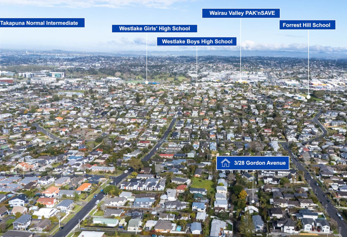 Double Westlake school zone, Renovated Brick and tile 3 beds 1 bath home with carport, 3/28 Gordon Avenue, Milford, Auckland