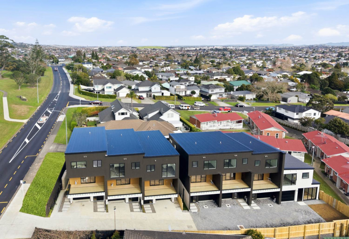 Brandnew 4 beds 3.5 baths home with garage, Lot 3/129 Cook Street, Howick, Auckland