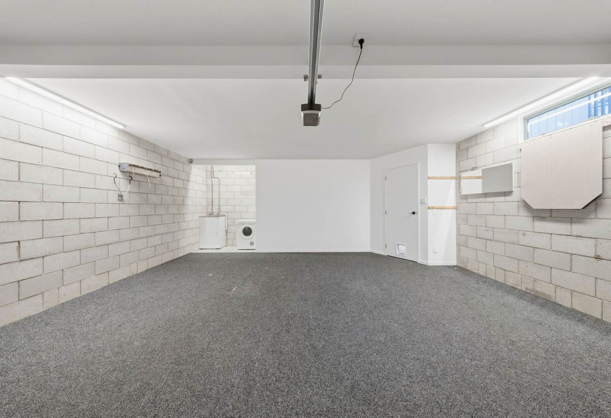 Rangitoto College and Westlake school zone, 708m2 section, Renovated 3 beds 2 baths house with double garage, 6 Tree Fern Trail, Campbells Bay, Auckland