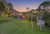 Rangitoto College and Westlake school zone, 708m2 section, Renovated 3 beds 2 baths house with double garage, 6 Tree Fern Trail, Campbells Bay, Auckland