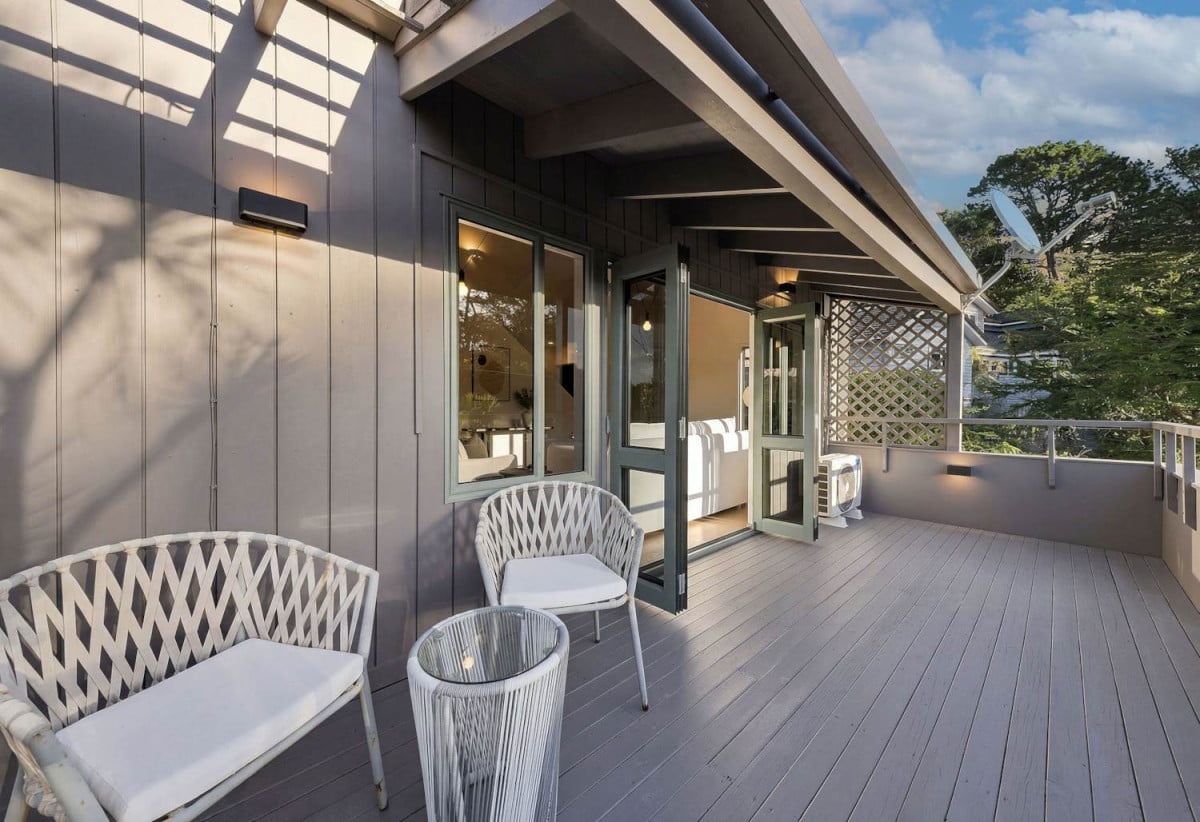 Rangitoto College and Westlake school zone, 708m2 section, Renovated 3 beds 2 baths house with double garage, 6 Tree Fern Trail, Campbells Bay, Auckland