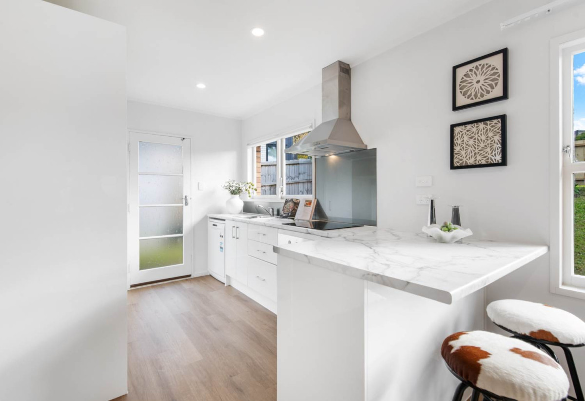 For rent, 2 beds 1 bath home with carport, available 6th August, 11A Broadview Place, Howick, Auckland