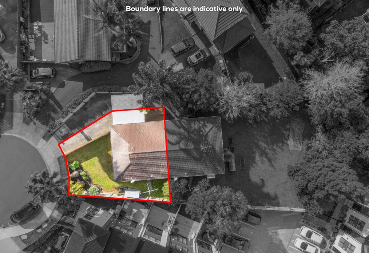 For rent, 2 beds 1 bath home with carport, available 6th August, 11A Broadview Place, Howick, Auckland