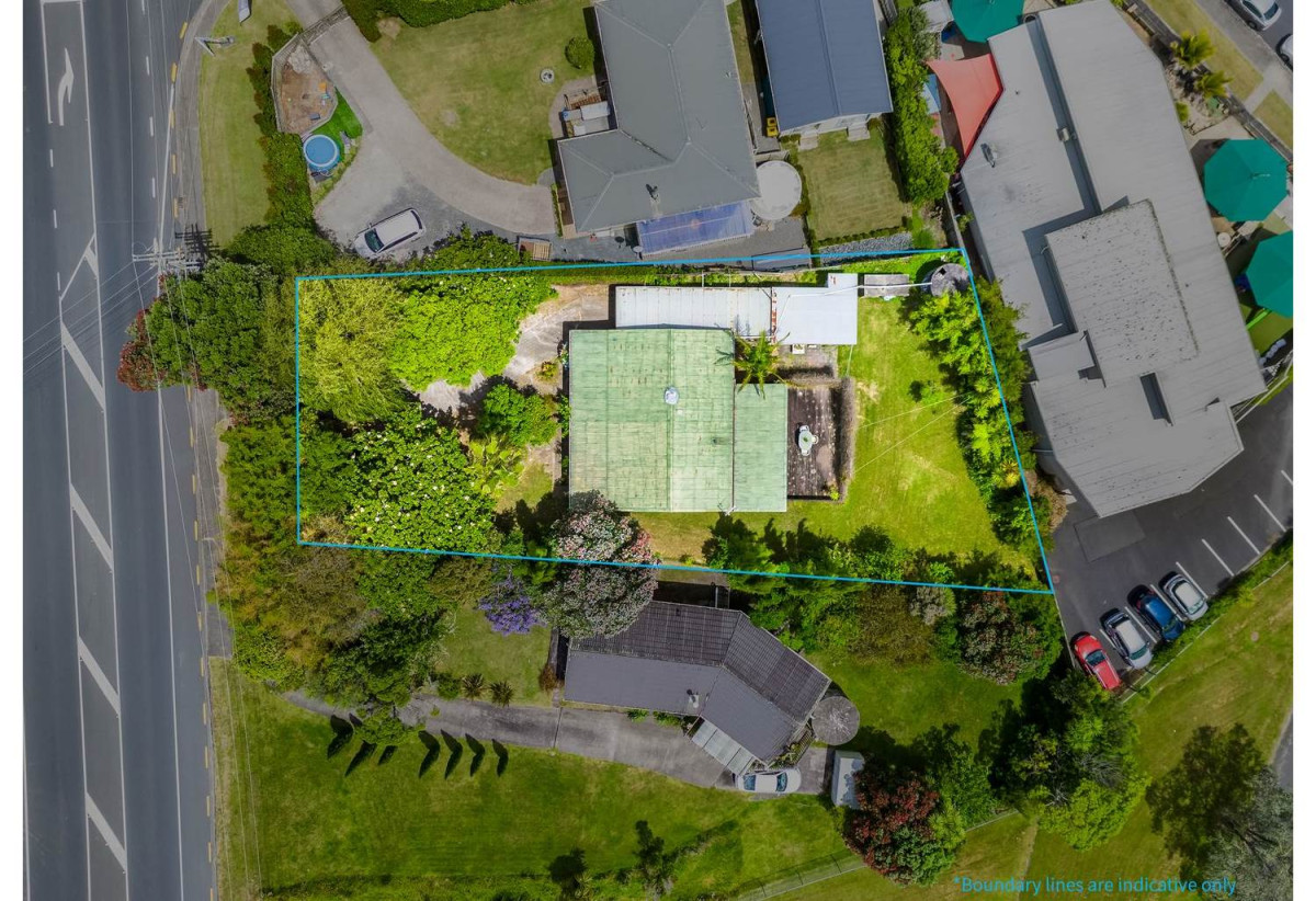 943m2 section, Tenants in place – income from day one, 2 beds 1 bath house with carport, Near beaches, shops, schools, transport, 355 Whangaparaoa Road, Stanmore Bay, Auckland