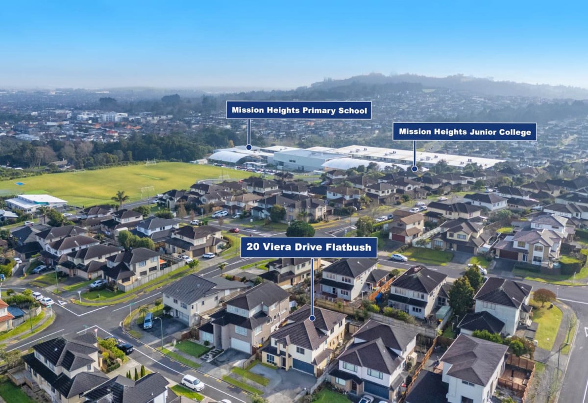 Owners downsizing–Too Big For Only Three in Mission Heights, 5 beds 3 baths house with double garage, 0.3 km to Mission Heights Junior College, 20 Viera Drive, Flat Bush, Auckland