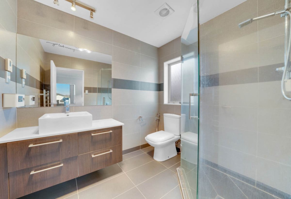 Owners downsizing–Too Big For Only Three in Mission Heights, 5 beds 3 baths house with double garage, 0.3 km to Mission Heights Junior College, 20 Viera Drive, Flat Bush, Auckland