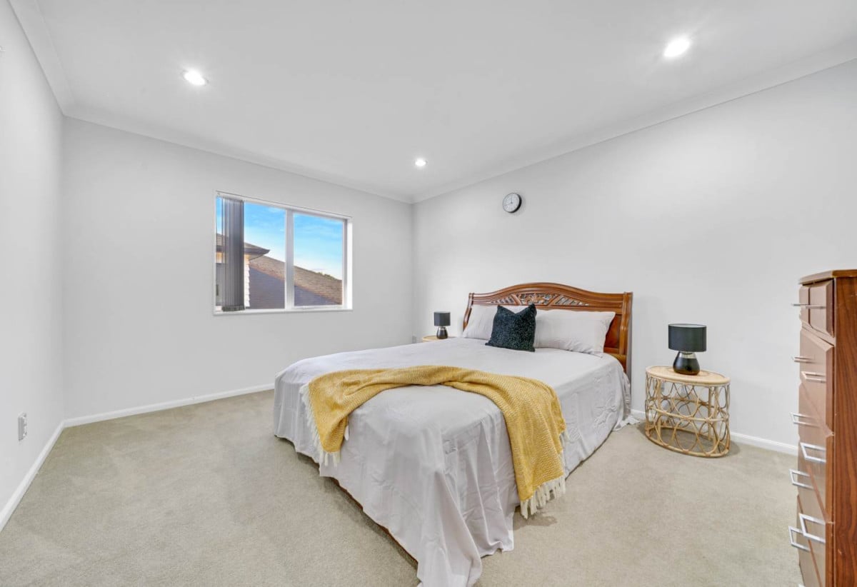 Owners downsizing–Too Big For Only Three in Mission Heights, 5 beds 3 baths house with double garage, 0.3 km to Mission Heights Junior College, 20 Viera Drive, Flat Bush, Auckland