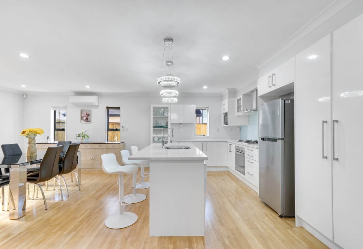 Owners downsizing–Too Big For Only Three in Mission Heights, 5 beds 3 baths house with double garage, 0.3 km to Mission Heights Junior College, 20 Viera Drive, Flat Bush, Auckland