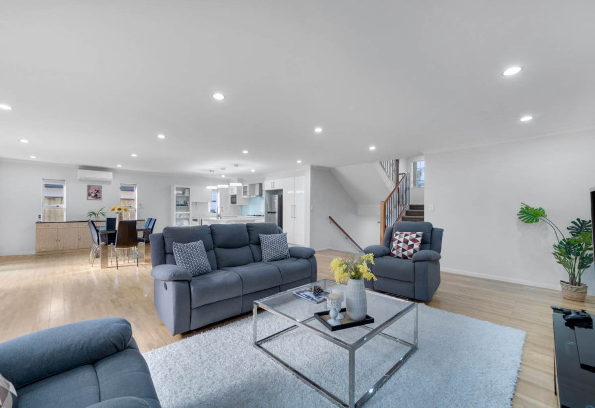 Owners downsizing–Too Big For Only Three in Mission Heights, 5 beds 3 baths house with double garage, 0.3 km to Mission Heights Junior College, 20 Viera Drive, Flat Bush, Auckland