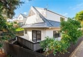 Double Grammar school zone (Mt Albert Grammar School, Auckland Girls’ Grammar School), Walk to St Lukes Mall | Fully Renovated 4 beds 2.5 baths house with car parks, 69A Morningside Drive, St Lukes, Auckland