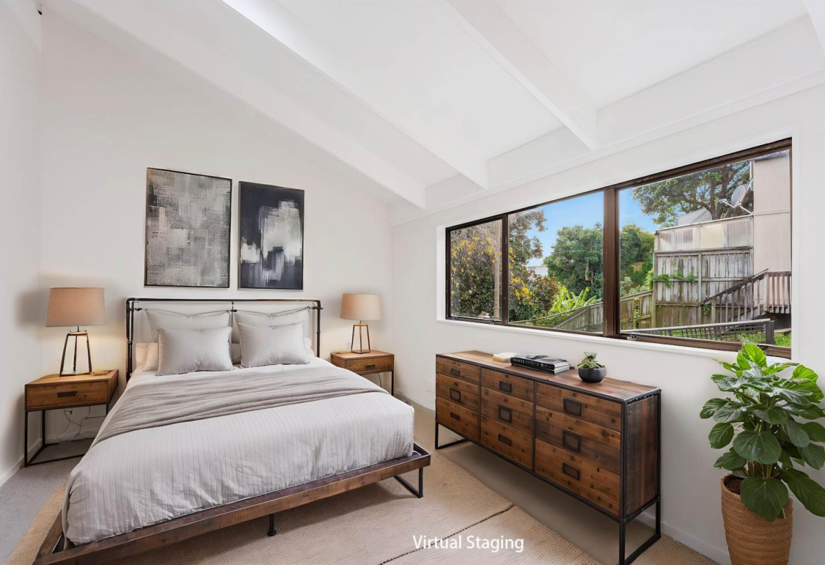 Double Grammar school zone (Mt Albert Grammar School, Auckland Girls’ Grammar School), Walk to St Lukes Mall | Fully Renovated 4 beds 2.5 baths house with car parks, 69A Morningside Drive, St Lukes, Auckland