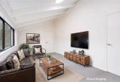 Double Grammar school zone (Mt Albert Grammar School, Auckland Girls’ Grammar School), Walk to St Lukes Mall | Fully Renovated 4 beds 2.5 baths house with car parks, 69A Morningside Drive, St Lukes, Auckland