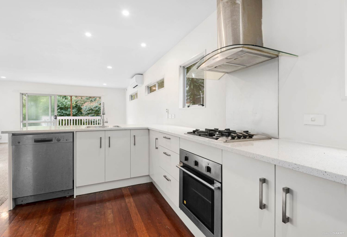 331m2 section, Renovated Standalone 3 beds 1.5 baths home with garage, Brand new spacious kitchen with granite top, new carpet, 25B Lucienne Drive, Ranui, Auckland