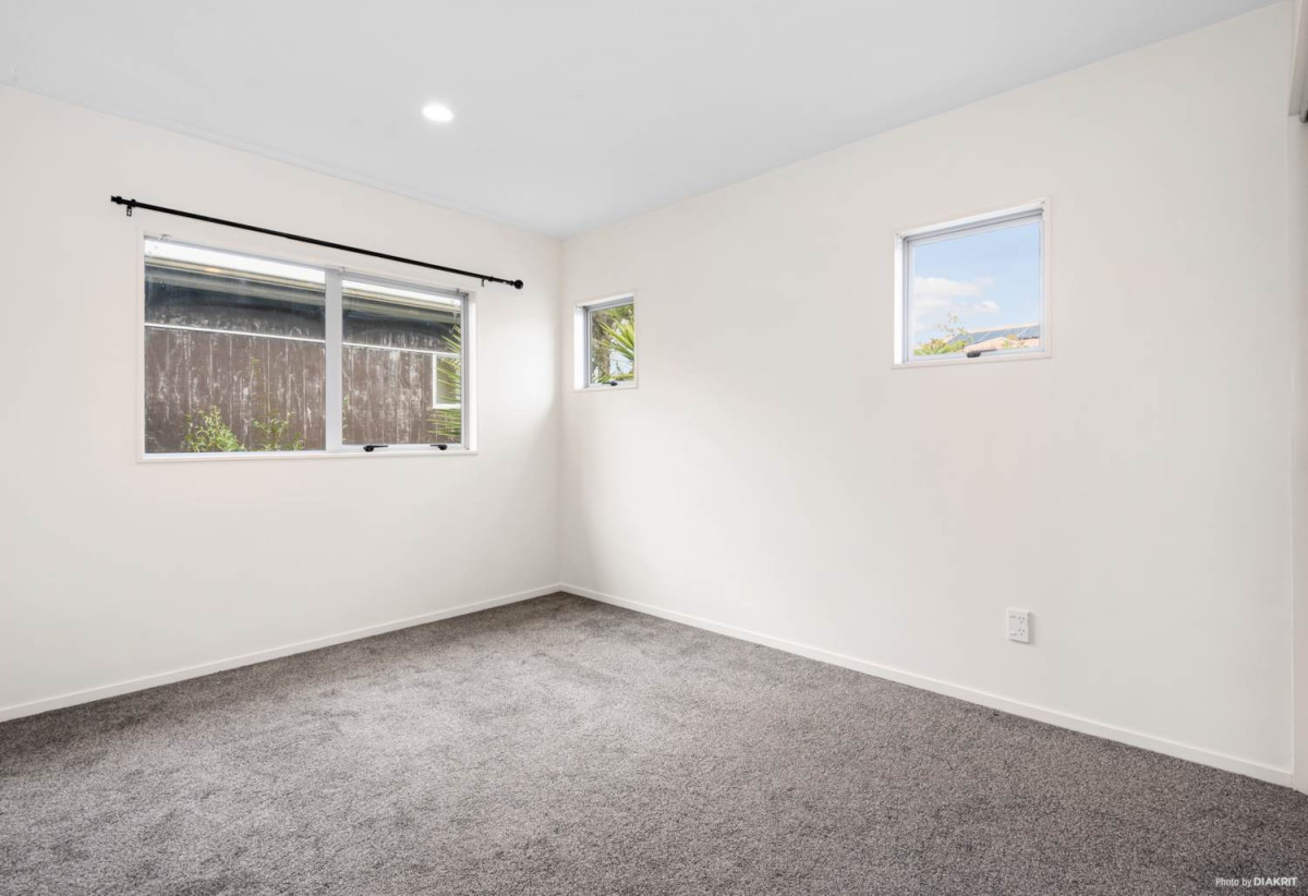331m2 section, Renovated Standalone 3 beds 1.5 baths home with garage, Brand new spacious kitchen with granite top, new carpet, 25B Lucienne Drive, Ranui, Auckland