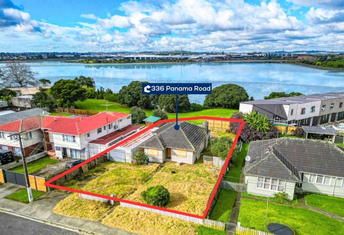 675m2 section with great Tamaki River view, RC, EPA issued, offering great development potential (6-lot proposed subdivision: 2 freestanding and 4 terraced homes), 3 beds 1 bath house, 336 Panama Road, Mt Wellington, Auckland