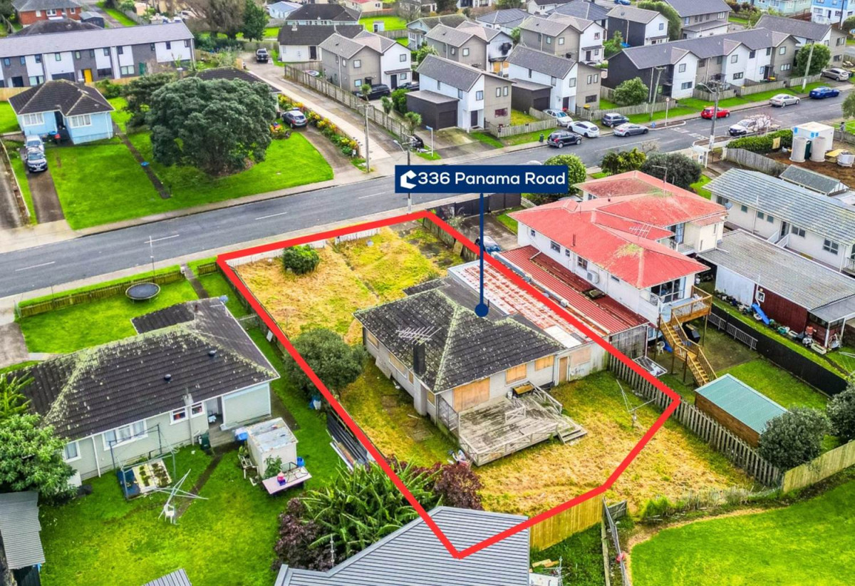 675m2 section with great Tamaki River view, RC, EPA issued, offering great development potential (6-lot proposed subdivision: 2 freestanding and 4 terraced homes), 3 beds 1 bath house, 336 Panama Road, Mt Wellington, Auckland