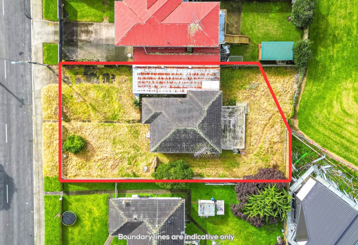675m2 section with great Tamaki River view, RC, EPA issued, offering great development potential (6-lot proposed subdivision: 2 freestanding and 4 terraced homes), 3 beds 1 bath house, 336 Panama Road, Mt Wellington, Auckland