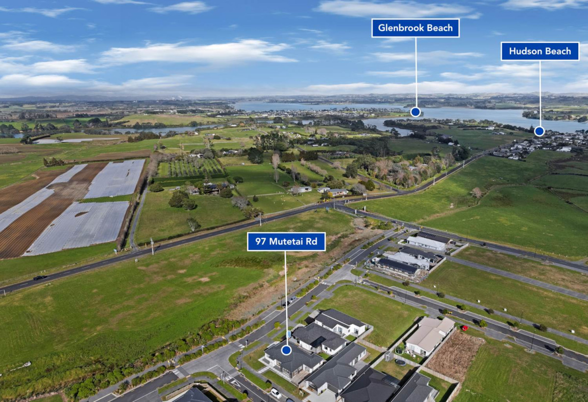 4 beds (2 ensuites) 3 baths house with double garage, 97 Mutetai Road, Clarks Beach, Auckland