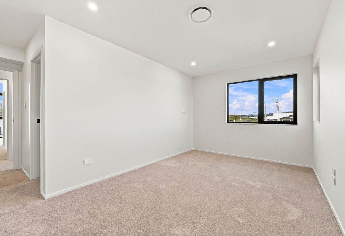 Home and income, 571m2 section, 2 kitchens, Brandnew 5 beds + study 4.5 baths house with double garage and 2 beds granny, 3 Paihere Street, Huapai, Auckland