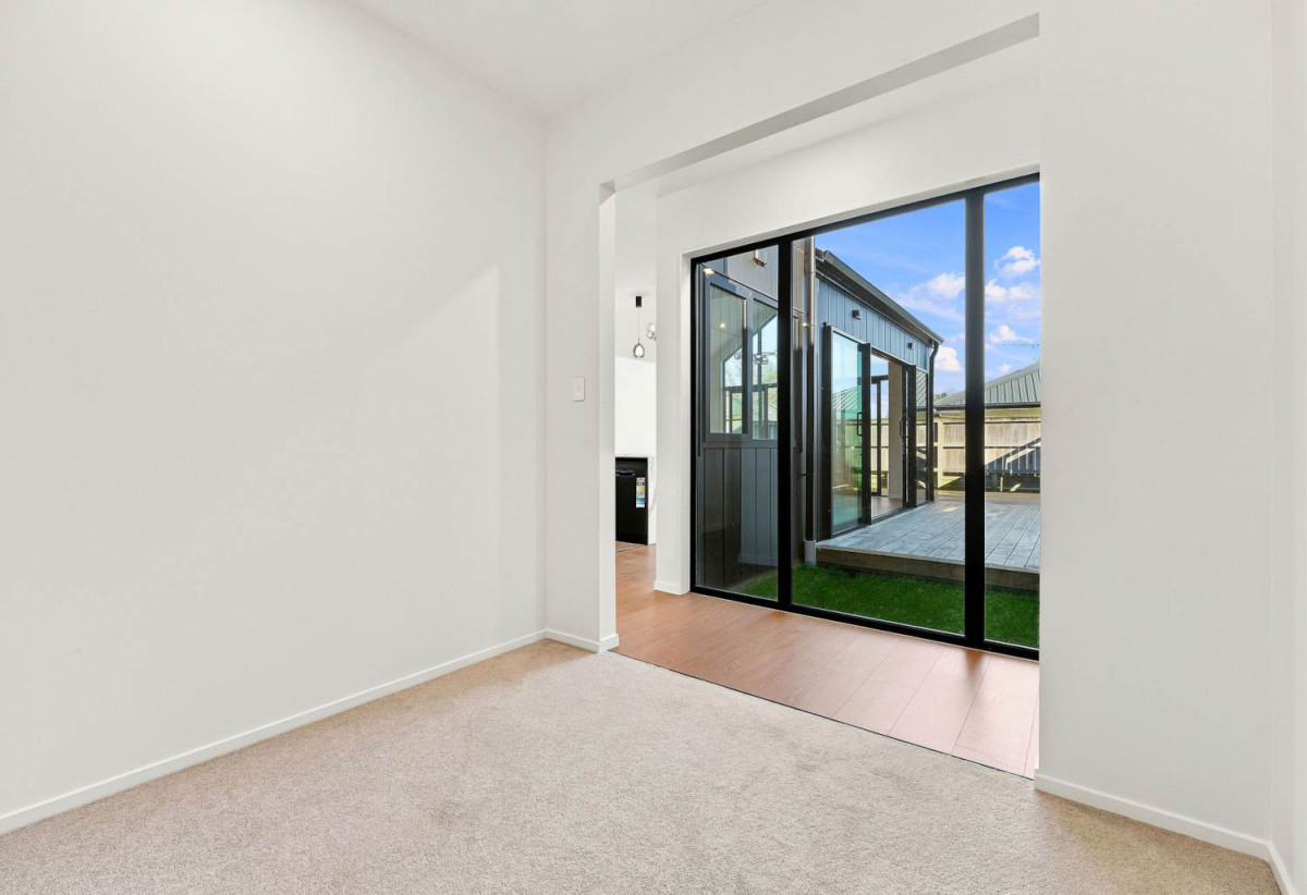 Home and income, 571m2 section, 2 kitchens, Brandnew 5 beds + study 4.5 baths house with double garage and 2 beds granny, 3 Paihere Street, Huapai, Auckland