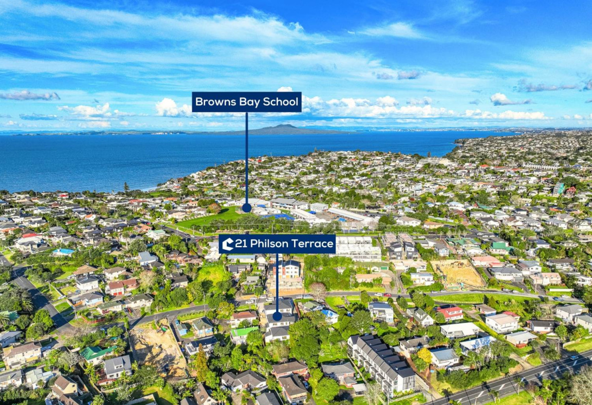 Rangitoto College zone, 2 kitchens, Brandnew standalone 6 beds 4.5 baths home with double garage, Lot 2/21 Philson Terrace, Browns Bay, Auckland