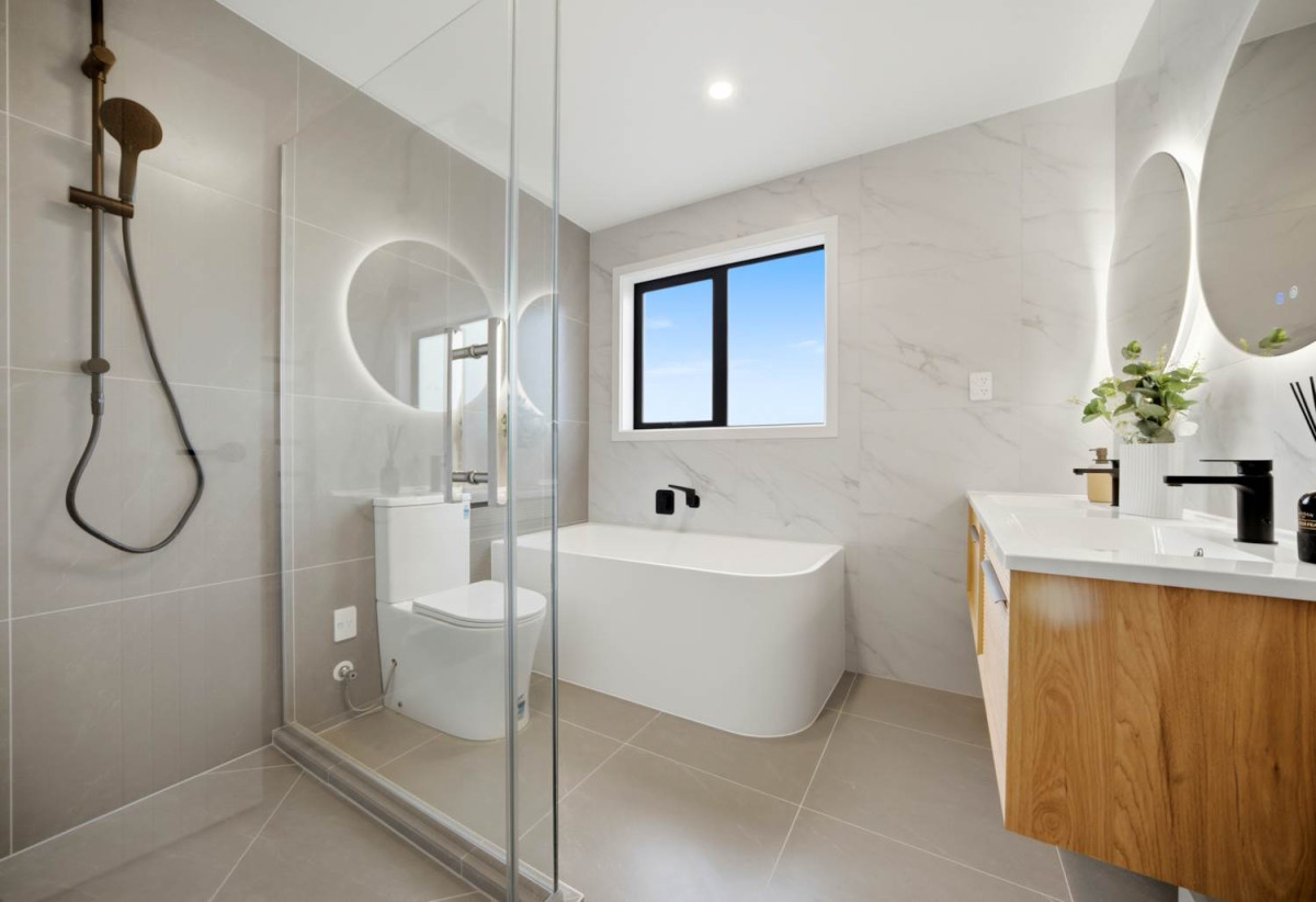 Rangitoto College zone, 2 kitchens, Brandnew standalone 6 beds 4.5 baths home with double garage, Lot 2/21 Philson Terrace, Browns Bay, Auckland