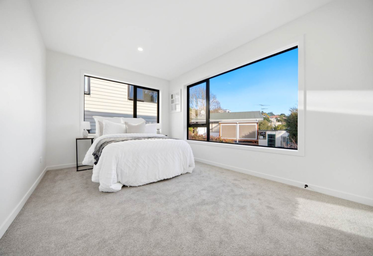 Rangitoto College zone, 2 kitchens, Brandnew standalone 6 beds 4.5 baths home with double garage, Lot 2/21 Philson Terrace, Browns Bay, Auckland