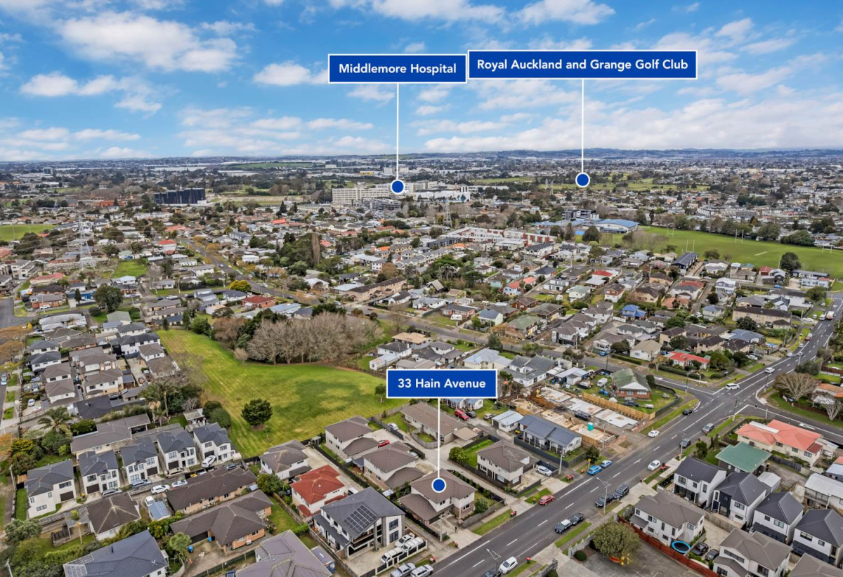 Brick and weatherboard 5 beds (4 doubles + 1 single) 2.5 baths house with double garage, 33 Hain Avenue, Mangere East, Auckland