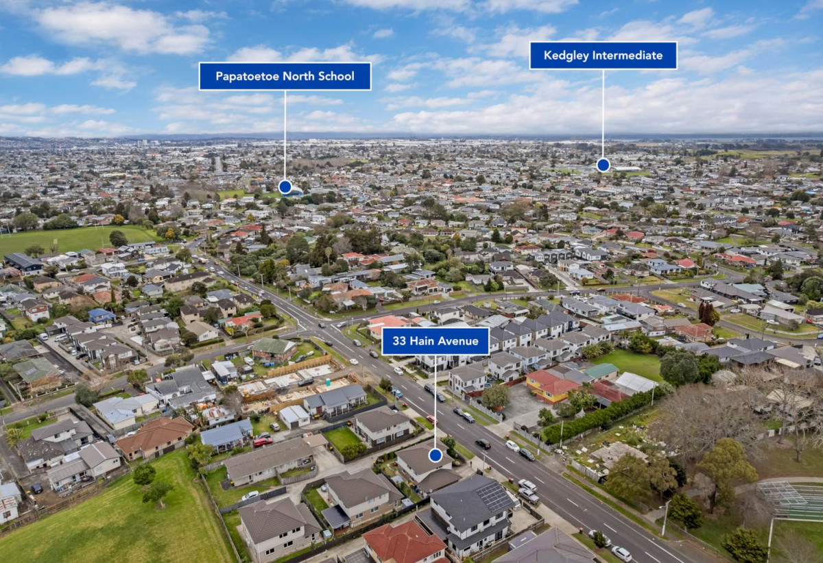 Brick and weatherboard 5 beds (4 doubles + 1 single) 2.5 baths house with double garage, 33 Hain Avenue, Mangere East, Auckland