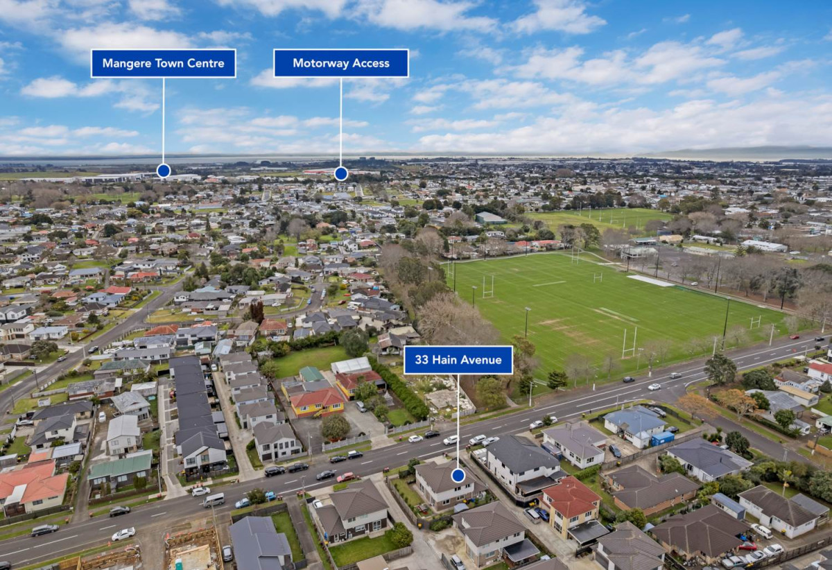 Brick and weatherboard 5 beds (4 doubles + 1 single) 2.5 baths house with double garage, 33 Hain Avenue, Mangere East, Auckland