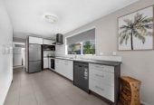 Brick and weatherboard 5 beds (4 doubles + 1 single) 2.5 baths house with double garage, 33 Hain Avenue, Mangere East, Auckland