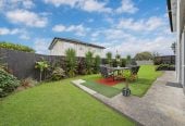 Brick and weatherboard 5 beds (4 doubles + 1 single) 2.5 baths house with double garage, 33 Hain Avenue, Mangere East, Auckland