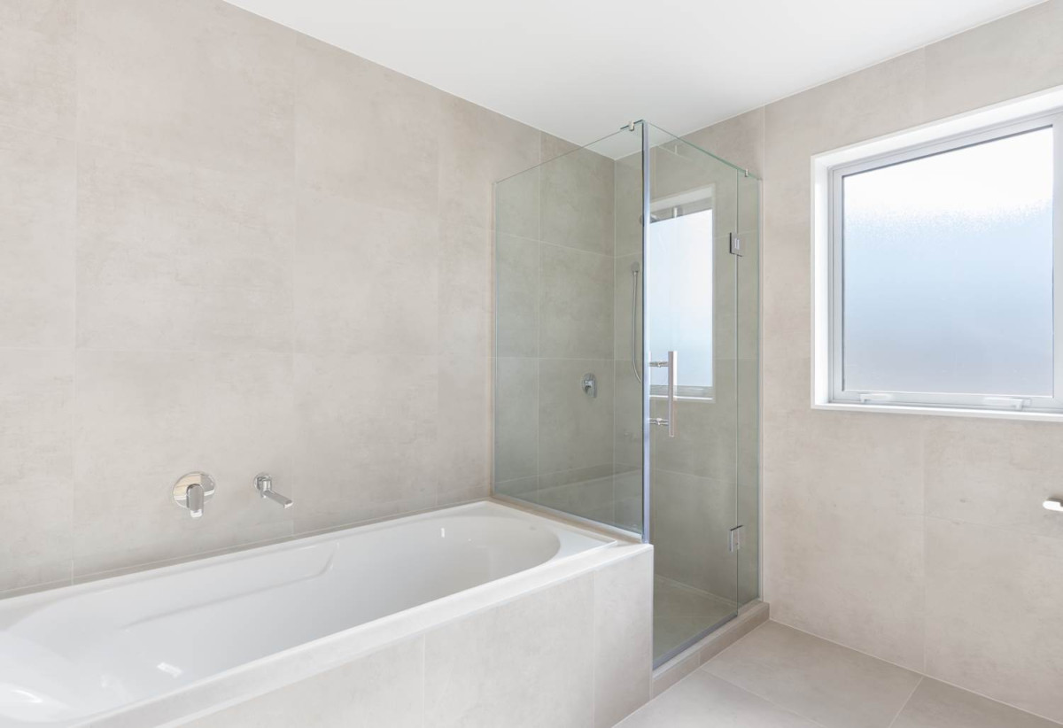 Brandnew 3 beds 2.5 baths house with garage, 24 Mangapu Road, Opaheke, Auckland